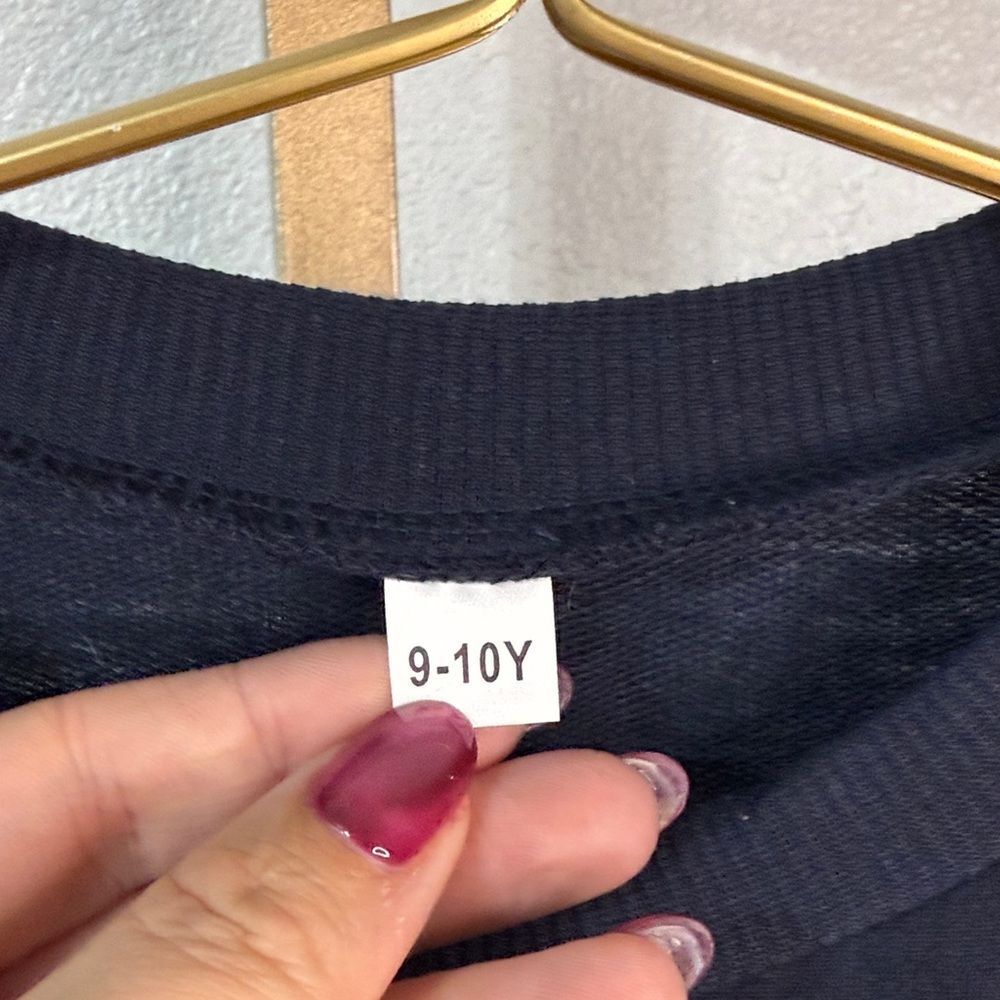 Girls navy Sweater ‘I’m a Swiftie’- Large - Picture 2 of 3